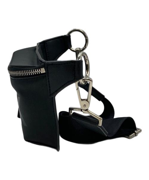 CHARLES & KEITH（チャールズアンドキース）CHARLES & KEITH (チャールズアンドキース) ショルダーバッグ ブラックの古着・服飾アイテム