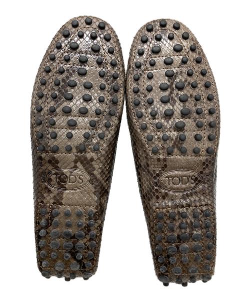 TOD'S（トッズ）TOD'S (トッズ) パイソンドライビングシューズ グレー サイズ:22.5cmの古着・服飾アイテム