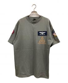 AVIREX（アヴィレックス）の古着「パッチ プリント Tシャツ」｜オリーブ
