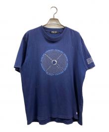 ATOM（アトム）の古着「プリントTシャツ」｜ネイビー