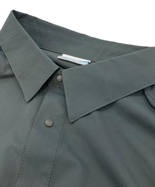 Columbia（コロンビア）Columbia (コロンビア) グレイシャルビスタロングスリーブシャツ グレー サイズ:XL 未使用品の古着・服飾アイテム