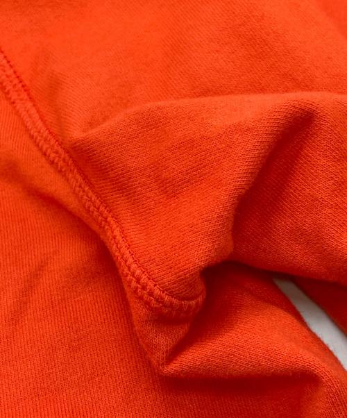 C.P COMPANY（シーピーカンパニー）C.P COMPANY (シーピーカンパニー) レンズアイコニック付きスウェットショートパンツ オレンジ サイズ:Ⅼの古着・服飾アイテム