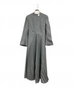Mame Kurogouchiマメクロゴウチ）の古着「curved pleated dress」｜ブルー