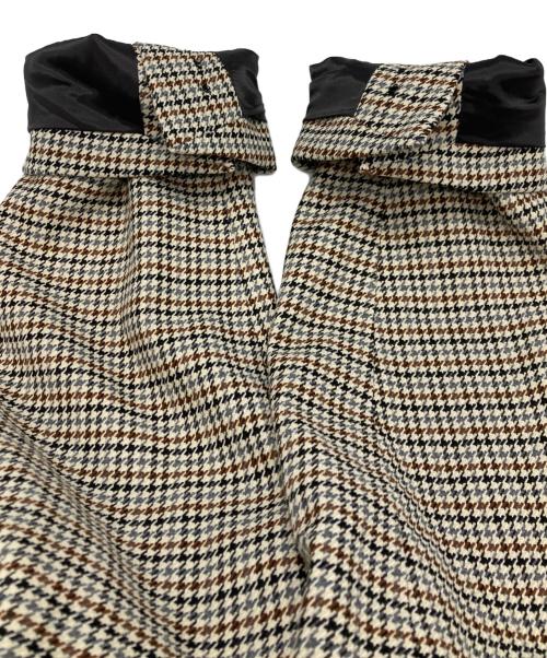 23区（ニジュウサンク）23区 (ニジュウサンク) ガンクラブチェックストレッチ ジャケット ベージュ サイズ:40 未使用品の古着・服飾アイテム