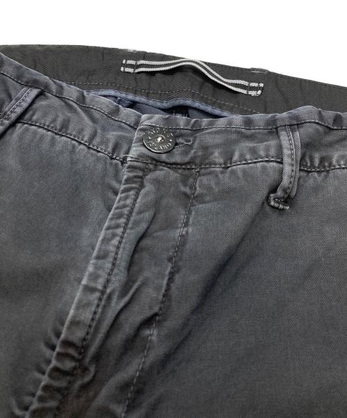 STONE ISLAND（ストーンアイランド）STONE ISLAND (ストーンアイランド) OLD EFFECT カーゴパンツ ブラック サイズ: 86cm (W34)の古着・服飾アイテム