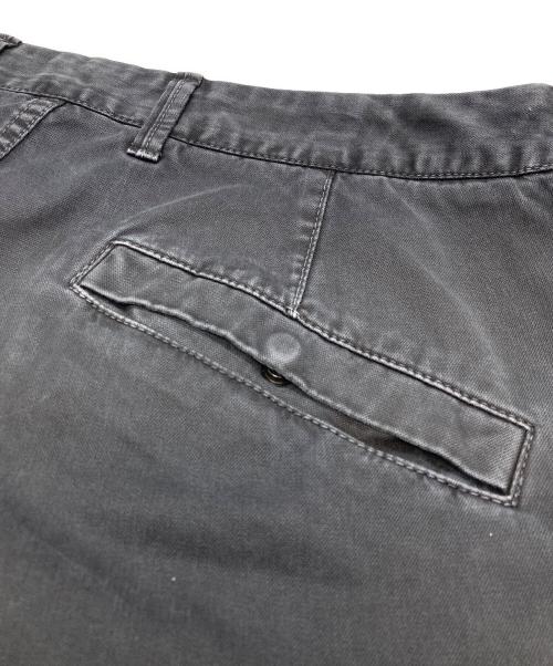 STONE ISLAND（ストーンアイランド）STONE ISLAND (ストーンアイランド) OLD EFFECT カーゴパンツ ブラック サイズ: 86cm (W34)の古着・服飾アイテム