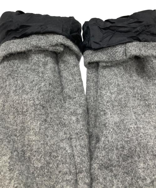 COMME des GARCONS COMME des GARCONS（コムデギャルソン コムデギャルソン）COMME des GARCONS COMME des GARCONS (コムデギャルソン コムデギャルソン) フリル ブラッシュ ジャケット グレー サイズ:Sの古着・服飾アイテム