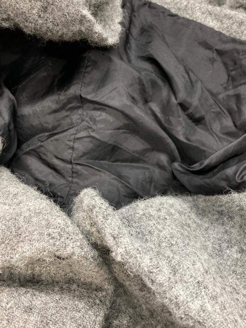 COMME des GARCONS COMME des GARCONS（コムデギャルソン コムデギャルソン）COMME des GARCONS COMME des GARCONS (コムデギャルソン コムデギャルソン) フリル ブラッシュ ジャケット グレー サイズ:Sの古着・服飾アイテム