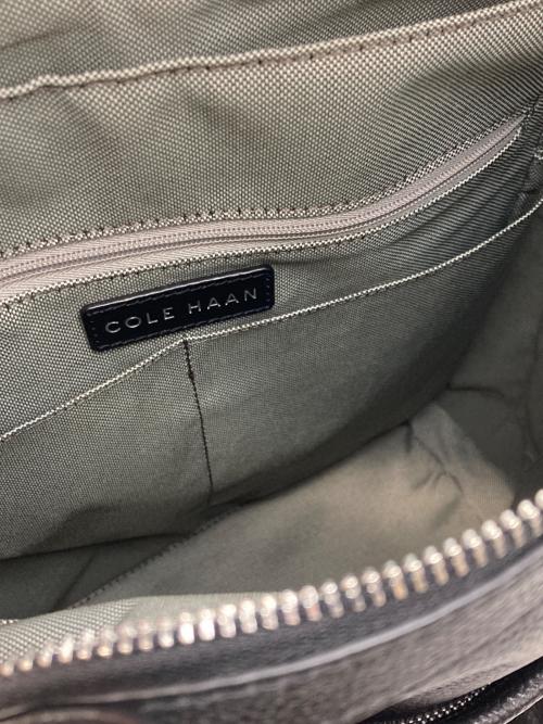 COLE HAAN（コールハーン）COLE HAAN (コールハーン) グランドアンビジョンスモールコンパーチブルラックスバックパック ブラックの古着・服飾アイテム
