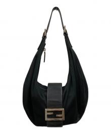 FENDI（フェンディ）の古着「クロワッサンショルダーバッグ」｜ブラック