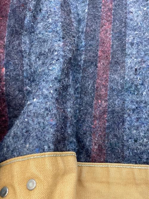 CarHartt（カーハート）CarHartt (カーハート) ブランケットライナートラッカージャケット ベージュ サイズ:40の古着・服飾アイテム