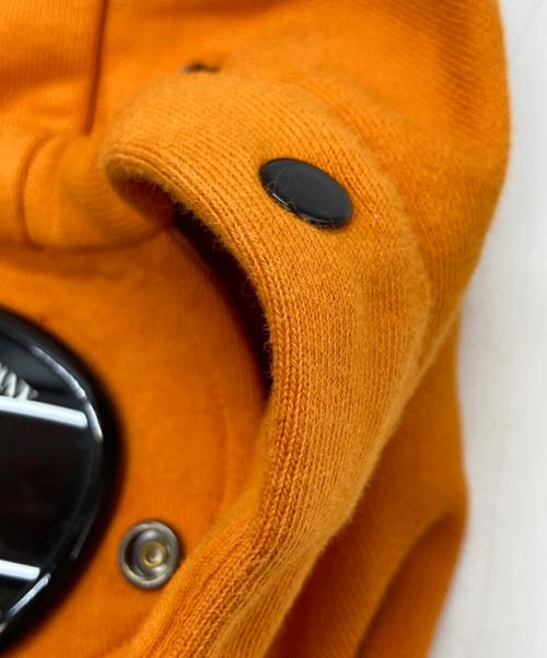 C.P COMPANY（シーピーカンパニー）C.P COMPANY (シーピーカンパニー) Diagonal Raised Fleece Goggle FullZip オレンジ サイズ:Sの古着・服飾アイテム