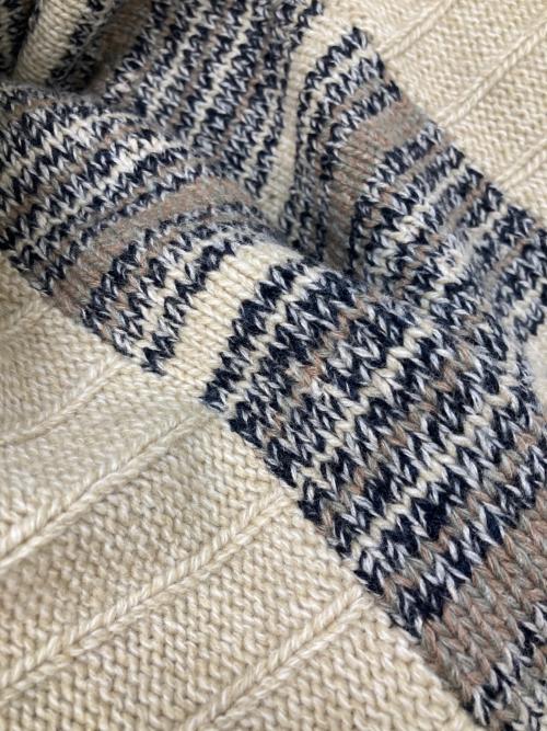 DRIES VAN NOTEN（ドリスヴァンノッテン）DRIES VAN NOTEN (ドリスヴァンノッテン) ニット ベージュ サイズ:Mの古着・服飾アイテム