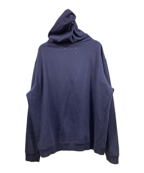 Maison Margiela（メゾンマルジェラ）Maison Margiela (メゾンマルジェラ) ロゴ刺繍プルオーバーパーカー ネイビー サイズ:48の古着・服飾アイテム