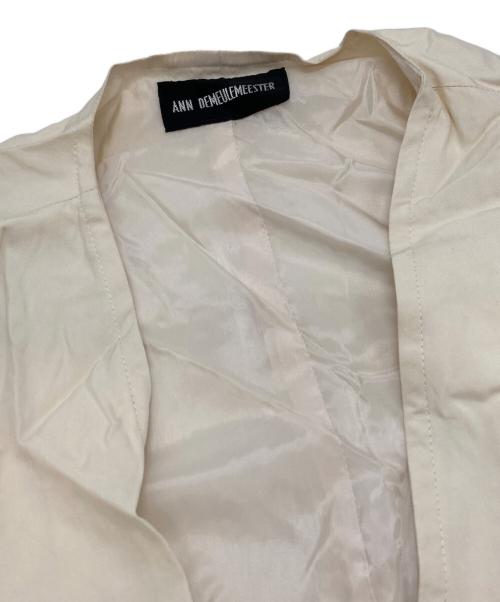 ANN DEMEULEMEESTER（アンドゥムルメステール）ANN DEMEULEMEESTER (アンドゥムルメステール) ベスト ホワイト サイズ:Sの古着・服飾アイテム