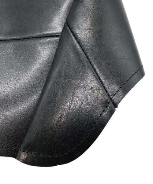 COMME des GARCONS（コムデギャルソン）COMME des GARCONS (コムデギャルソン) レザーショルダーカバー ブラックの古着・服飾アイテム