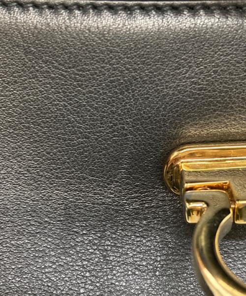 Salvatore Ferragamo（サルヴァトーレ フェラガモ）Salvatore Ferragamo (サルヴァトーレ フェラガモ) チェーンショルダーバッグバッグ ブラックの古着・服飾アイテム