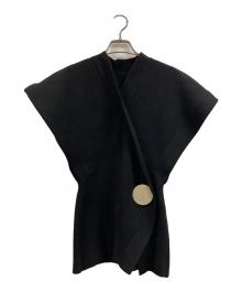 jacquemus（ジャックムス）の古着「French Sleeve Knit Vest BK」｜ブラック