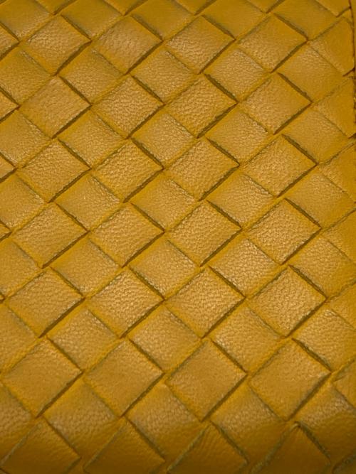 BOTTEGA VENETA（ボッテガベネタ）BOTTEGA VENETA (ボッテガベネタ) 長財布 イエローの古着・服飾アイテム