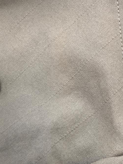 Christian Dior BOUTIQUE（クリスチャン ディオールブティック）Christian Dior BOUTIQUE (クリスチャン ディオールブティック) シャーリングショートトレンチコート ベージュ サイズ:6の古着・服飾アイテム