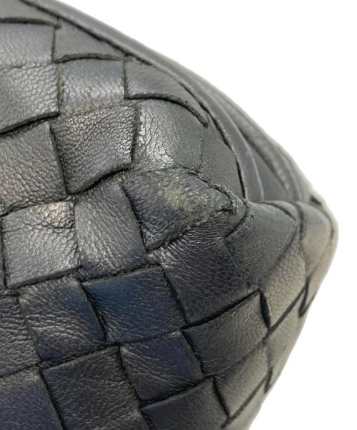 BOTTEGA VENETA（ボッテガベネタ）BOTTEGA VENETA (ボッテガベネタ) イントレチャートショルダーバッグ ブラックの古着・服飾アイテム