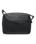 BOTTEGA VENETA (ボッテガベネタ) イントレチャートショルダーバッグ ブラック：60000円