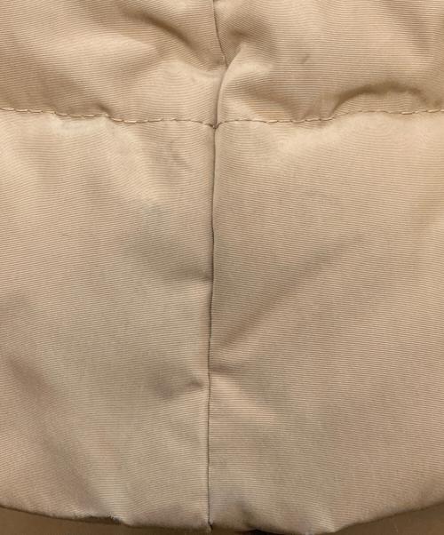 BLUE LABEL CRESTBRIDGE（ブルーレーベルクレストブリッジ）BLUE LABEL CRESTBRIDGE (ブルーレーベルクレストブリッジ) ファー付ダウンコート ベージュ サイズ:36の古着・服飾アイテム