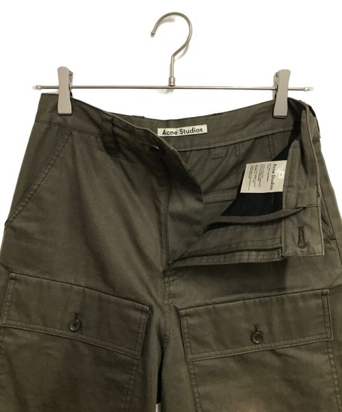 Acne studios（アクネ ストゥディオス）ACNE STUDIOS (アクネ ストゥディオス) カーゴパンツ オリーブ サイズ:44の古着・服飾アイテム