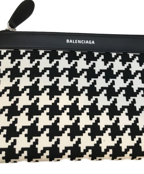 BALENCIAGA（バレンシアガ）BALENCIAGA (バレンシアガ) ネイビーカバスバッグS ホワイト×ブラック サイズ:-の古着・服飾アイテム