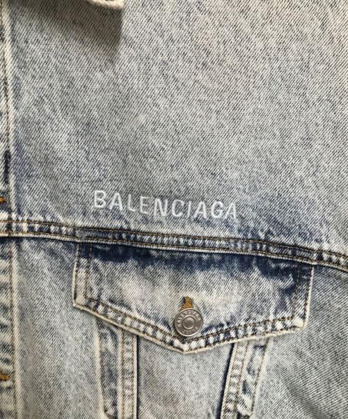 BALENCIAGA（バレンシアガ）BALENCIAGA (バレンシアガ) TWISTED SLEEVEデニムジャケット インディゴ サイズ:Lの古着・服飾アイテム