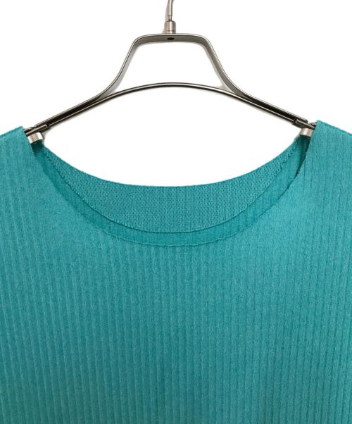 me ISSEY MIYAKE（ミーイッセイ ミヤケ）me ISSEY MIYAKE (ミーイッセイ ミヤケ) プリーツワンピース エメラルドグリーン サイズ:-の古着・服飾アイテム