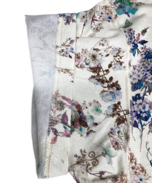 rurumu（ルルムウ）rurumu (ルルムウ) アートフラワーTシャツ アイボリー×マルチカラー サイズ:Ｌの古着・服飾アイテム