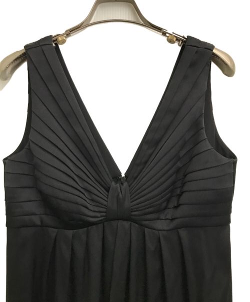 ARMANI COLLEZIONI（アルマーニ コレツィオーニ）ARMANI COLLEZIONI (アルマーニ コレツィオーニ) シルクノースリーブワンピース ブラック サイズ:42 未使用品の古着・服飾アイテム