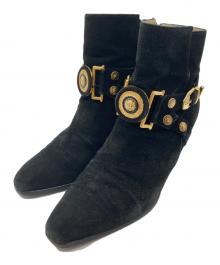 VERSACE（ヴェルサーチェ）の古着「メデューサバックルスウェードブーツ」｜ブラック