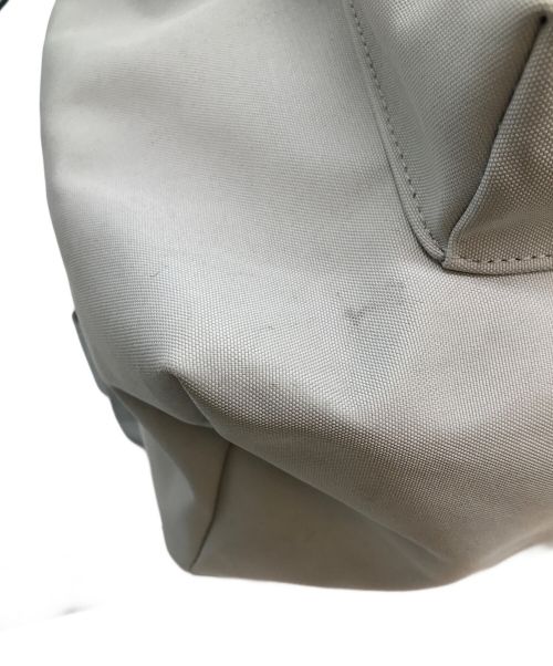 +81（プラスエイティーワン）+81 (プラスエイティーワン) SU (ス) VIBRAM SEAM BONDING DAYPACK グレー サイズ:-の古着・服飾アイテム