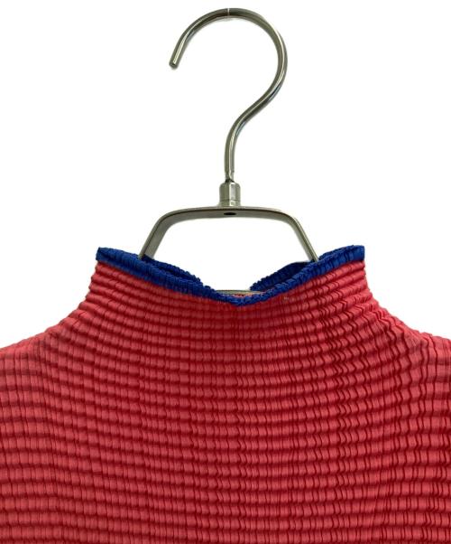 ISSEY MIYAKE WHITE LABEL（イッセイミヤケホワイトレーベル）ISSEY MIYAKE WHITE LABEL (イッセイミヤケホワイトレーベル) バイカラープリーツカットソー ピンク×ブルー サイズ:2の古着・服飾アイテム