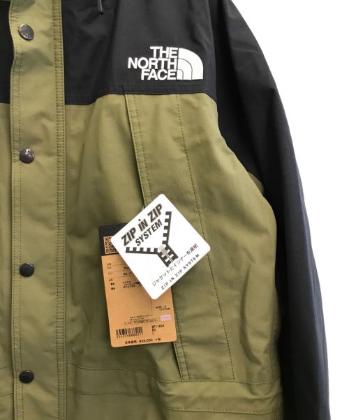 THE NORTH FACE（ザ ノース フェイス）THE NORTH FACE (ザ ノース フェイス) Mountain Light Jacket カーキ×ブラック サイズ:L 未使用品の古着・服飾アイテム