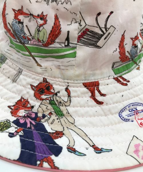 maison kitsune（メゾンキツネ）MAISON KITSUNE (メゾンキツネ) 総柄ハット ホワイト サイズ:-の古着・服飾アイテム