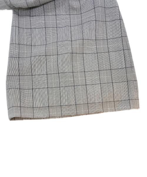 JOHN LAWRENCE SULLIVAN（ジョン ローレンス サリバン）JOHN LAWRENCE SULLIVAN (ジョン ローレンス サリバン) グレンチェックワイドタックパンツ グレー サイズ:44の古着・服飾アイテム