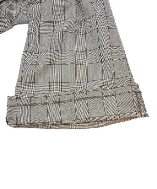 JOHN LAWRENCE SULLIVAN（ジョン ローレンス サリバン）JOHN LAWRENCE SULLIVAN (ジョン ローレンス サリバン) グレンチェックワイドタックパンツ グレー サイズ:44の古着・服飾アイテム