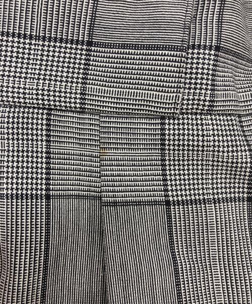 JOHN LAWRENCE SULLIVAN（ジョン ローレンス サリバン）JOHN LAWRENCE SULLIVAN (ジョン ローレンス サリバン) グレンチェックワイドタックパンツ グレー サイズ:44の古着・服飾アイテム