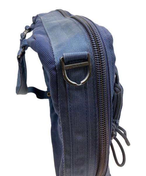 BRIEFING（ブリーフィング）BRIEFING (ブリーフィング) BEAMS PLUS (ビームスプラス) NEO B4 LINER ネイビーの古着・服飾アイテム