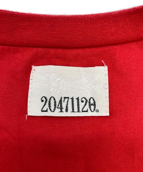 20471120（トゥオーフォーセブンワンワントゥーオー）20471120 (トゥオーフォーセブンワンワントゥーオー) 刺繍Tシャツ レッド サイズ:不明の古着・服飾アイテム