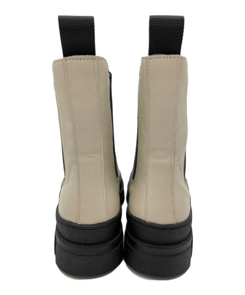 REMME（レメ）REMME (レメ) サイドゴアブーツ ホワイト サイズ:36の古着・服飾アイテム