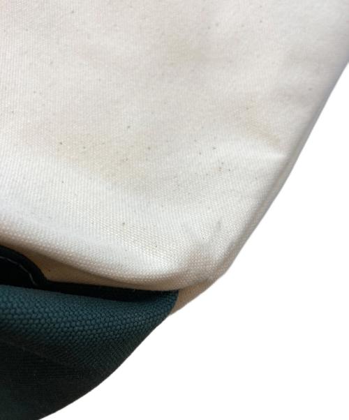 This is a(n)（This is a(n)）this is a(n) (This is a(n)) Creek ANGLER'S DEVICE (クリークアングラーズデヴァイス) Base Field Tote XL ホワイト×グリーンの古着・服飾アイテム