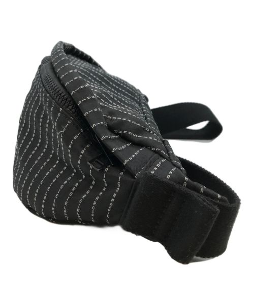 Maison Margiela（メゾンマルジェラ）Maison Margiela (メゾンマルジェラ) LOGO STRIPE CROSS BODY POUCH ブラック サイズ:-の古着・服飾アイテム