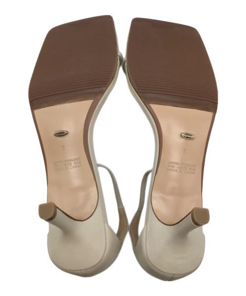 TONY BIANCO（トニービアンコ）TONY BIANCO (トニービアンコ) アンクルストラップサンダル ベージュ サイズ:25の古着・服飾アイテム