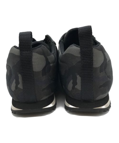 PRADA（プラダ）PRADA (プラダ) カモフラージュ柄スニーカー ブラック×グレー サイズ:6.5の古着・服飾アイテム