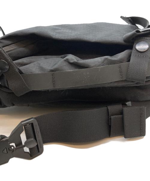 CODE OF BELL（コードオブベル）CODE OF BELL (コードオブベル) ボディーバッグ ブラックの古着・服飾アイテム