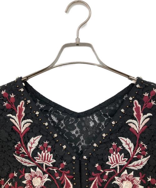 GRACE CONTINENTAL（（グレースコンチネンタル）GRACE CONTINENTAL (（グレースコンチネンタル) レース刺繍トップ ブラック サイズ:Ｍ 未使用品の古着・服飾アイテム